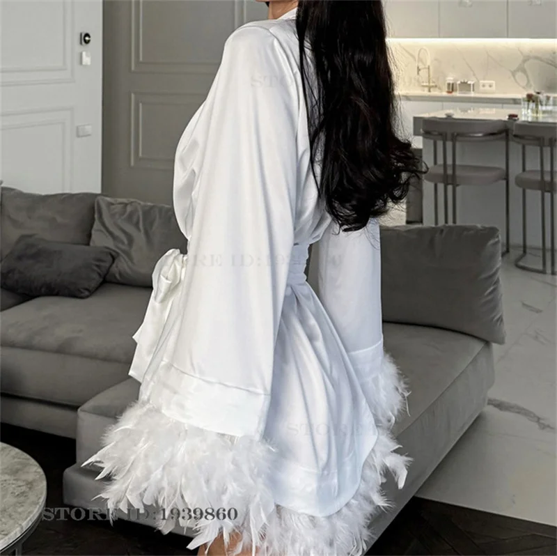 Summer House Clothing - Robe de nuit sexy en plumes